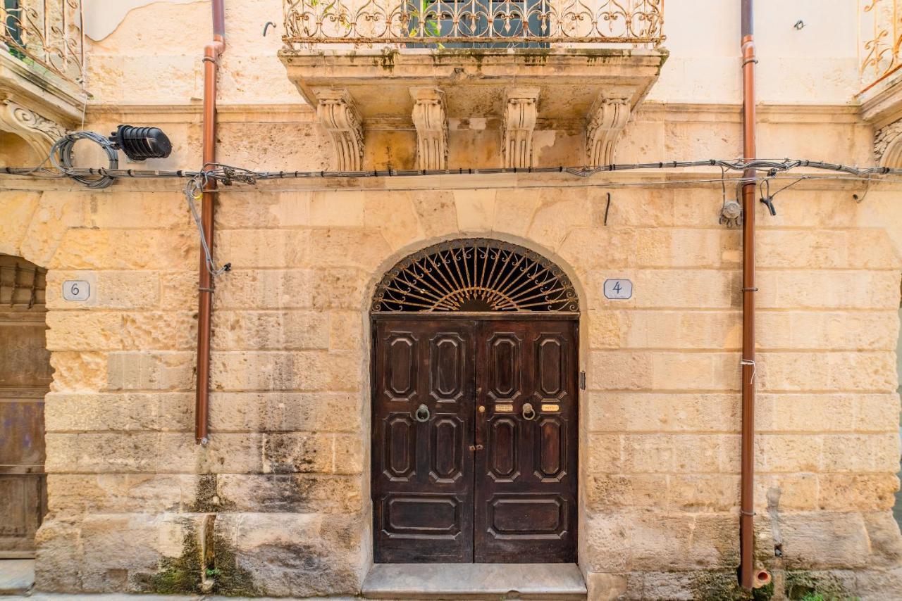 Ortigia And Temple Of Apollo Apartments 锡拉库扎 外观 照片